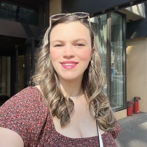 Meet your Posher, Paige